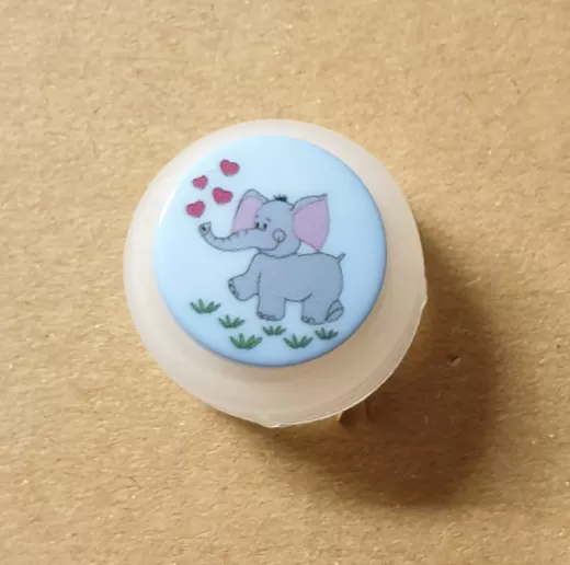 plastic button elefant - 15 mm