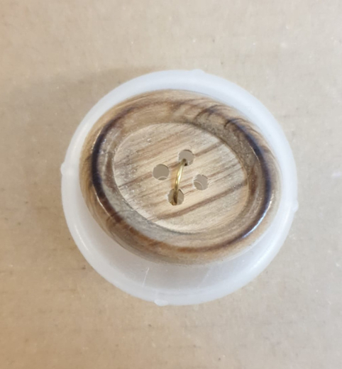 Wooden button oval - 30 mm