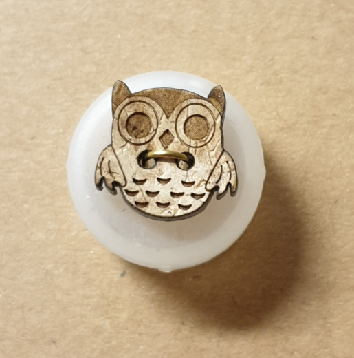 Coconut button Owl - 14 mm