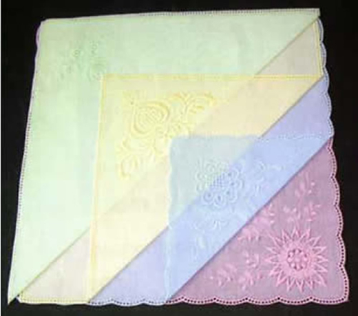 Farbiges Taschentuch zum Umhäkeln