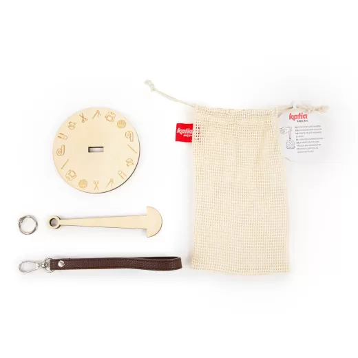 Katia Knäuelhalter zum Tragen