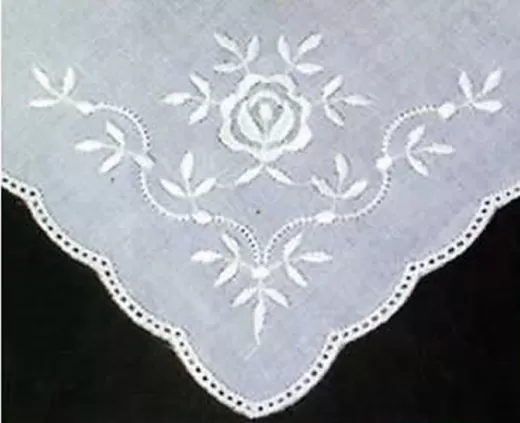 6 Lace Handkerchieves - round edge