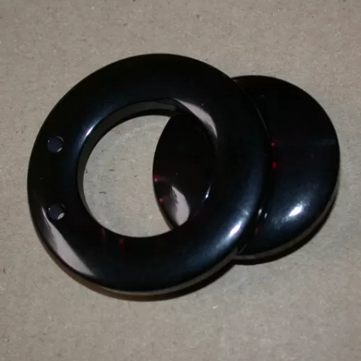 Magnetic Clasp round shiny black