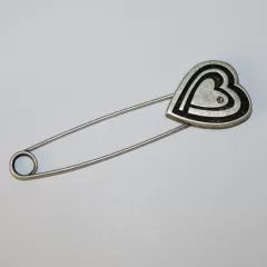 Kilt Pin Heart and Rhinestone