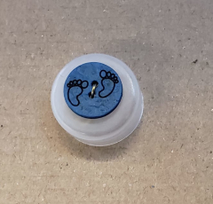 Coconut button "baby feet" - 15 mm