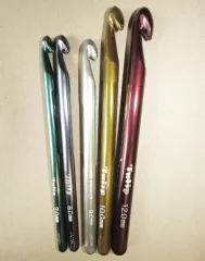 Tulip Crochet Hook Mind Giant 9,0 mm (US M-13)