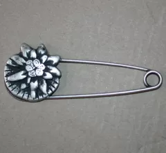 Kilt Pin Edelweiß
