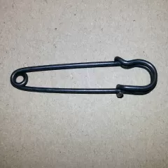 Kilt Pin small black